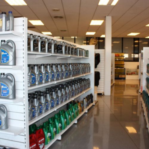 Repuestos de automóvil en Terrassa. imágenes de las instalaciones6